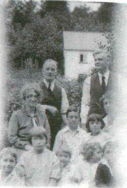 William, Florence & children